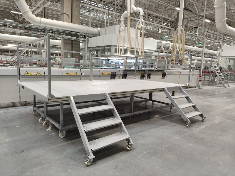 b-48-00040 Bakım sehpası